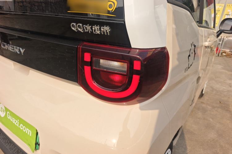 Used Chery QQ Ice Cream 2024 Youth Edition 205km Milkshake
