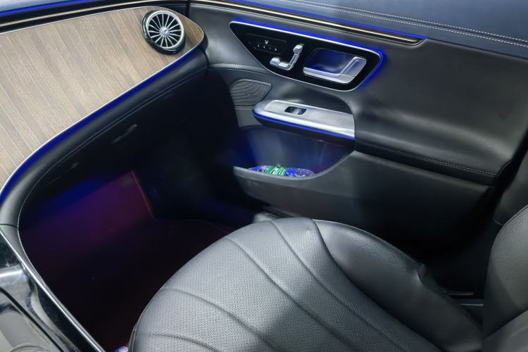 Used Mercedes-Benz EQE 2022 350 Pioneer Edition
