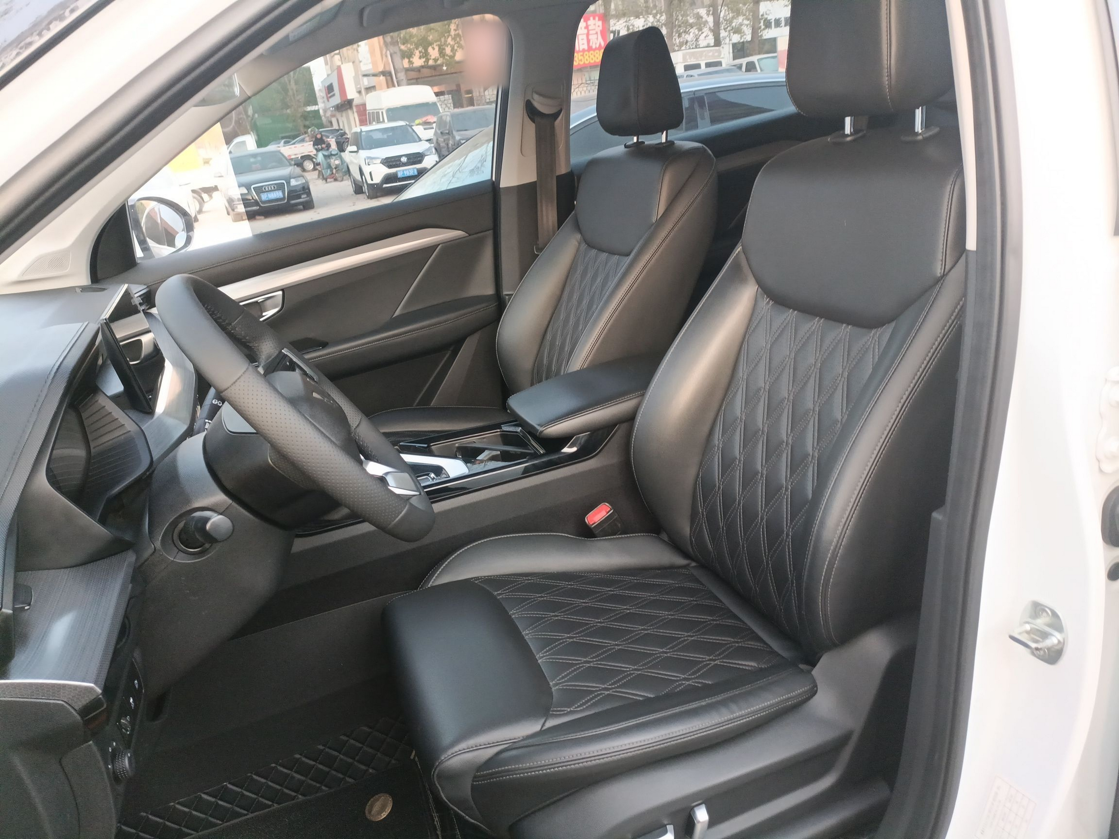 Переднее сиденье в автомобиле