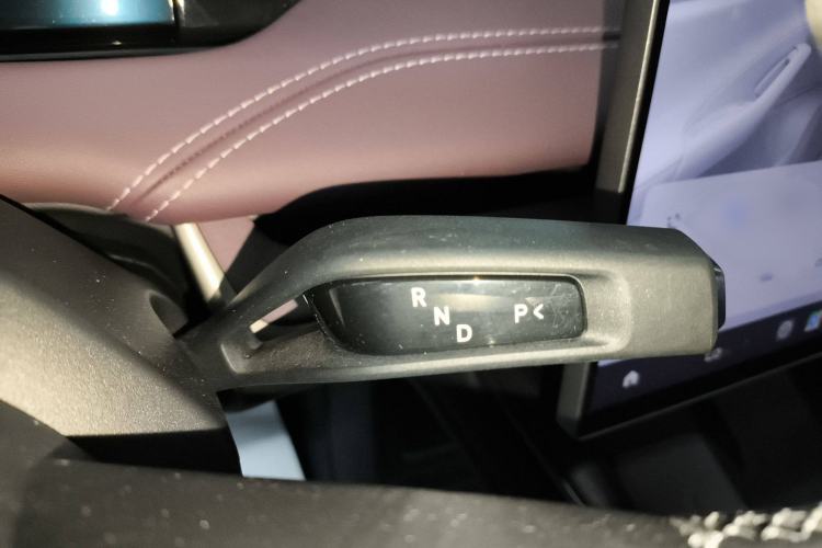 Used  SU7 2024 Rear-Drive Ultra-Long Range Advanced Pro-Level Intelligent Driving Version
