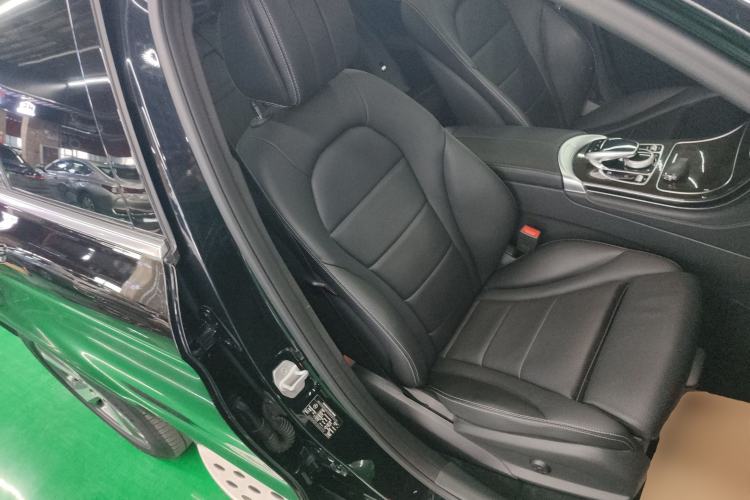 Used Mercedes-Benz GLC 2016 GLC 260 4MATIC Luxury Model
