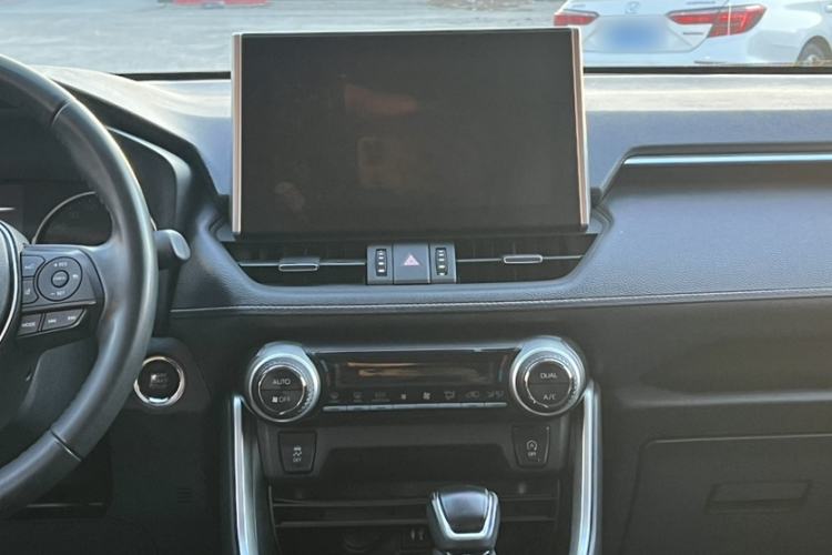 Used Toyota Wildlander 2022 2.0L CVT Two-Wheel Drive Luxury Edition
