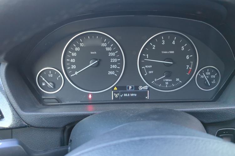 Used BMW 3 Series GT 2014 320i Leading Model