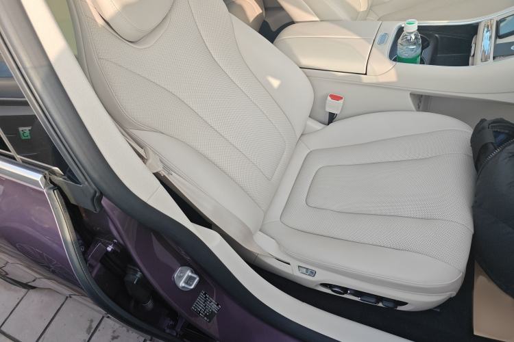 Used Hima Luxeed S7 2025 785 km Ultra