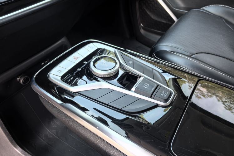 Used SAIC MAXUS G20 2021 PLUS 2.0T Gasoline Automatic Luxury Edition
