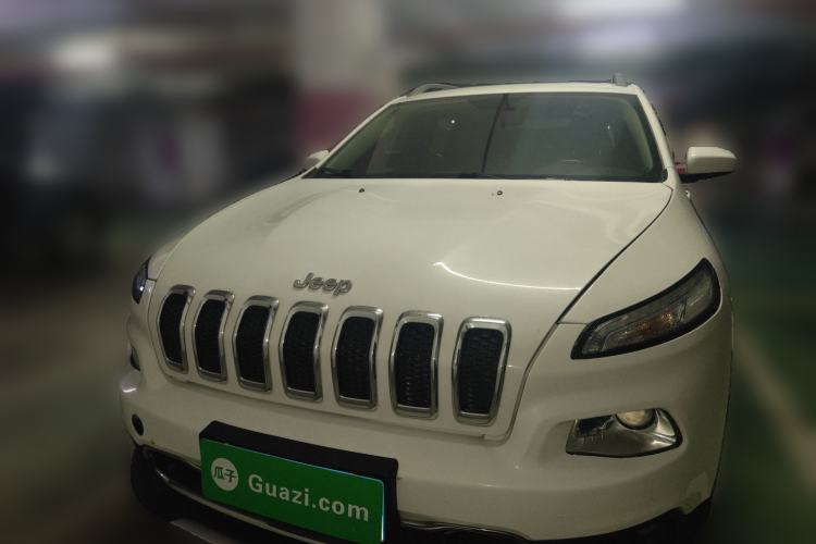 Used  Cherokee 2017 2.0L Superior Edition
