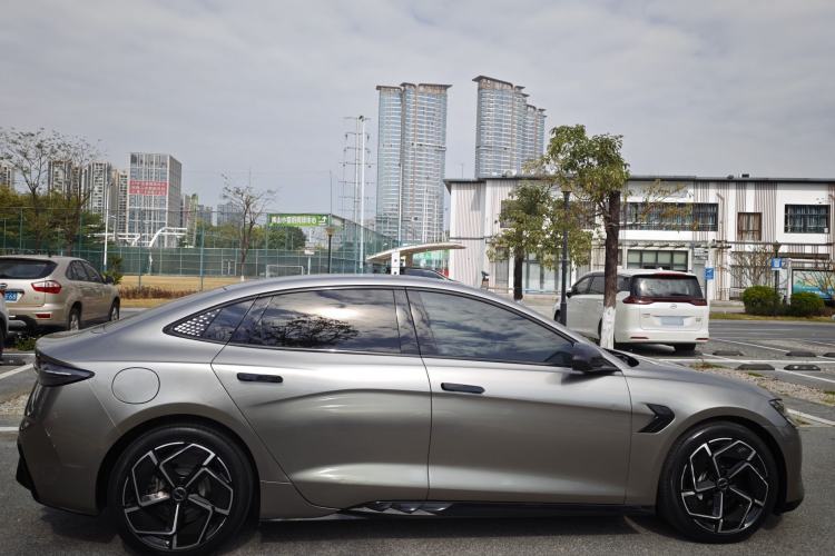Used BYD Seal 2022 700 km Long-Range Rear-Wheel-Drive Version
