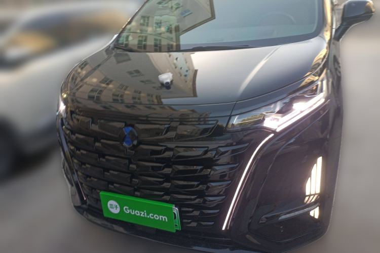 Used Denza D9 2022 DM-i 970 Four-Wheel Drive Prestige Model
