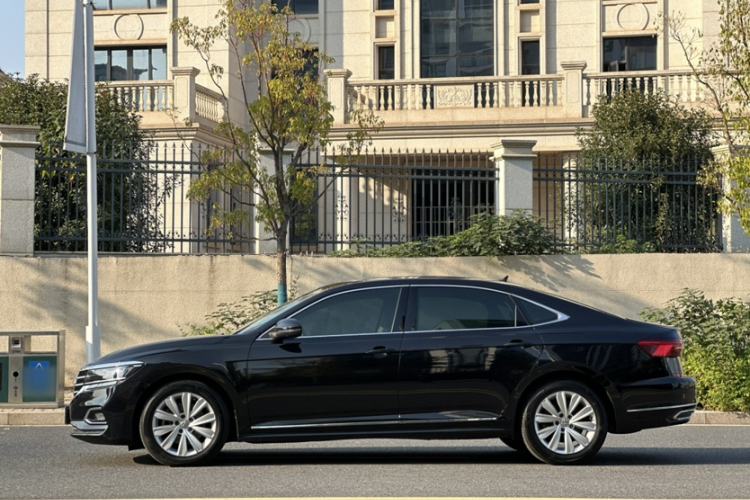 Used Volkswagen Passat 2019 330TSI Elite Edition China VI
