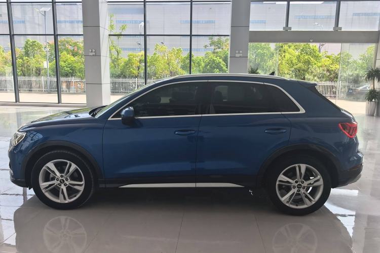 Used Audi Q3 2022 35 TFSI Fashionable and Elegant Model
