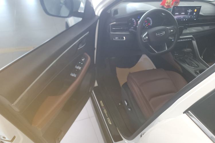 Used Geely Auto Vision X6 2021 PRO 1.4T Automatic Prestige Model
