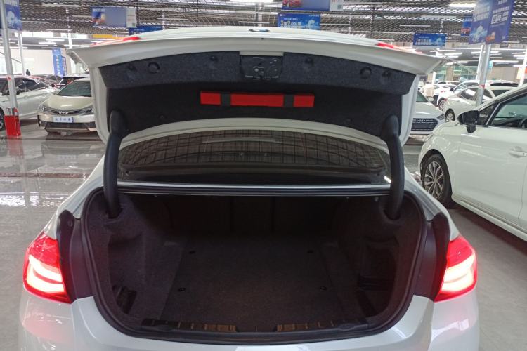 Used BMW 3 Series 2017 318Li Fashion Model
