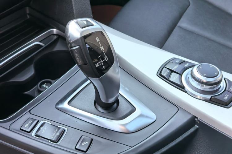 Used BMW 3 Series 2016 320Li Fashion Model
