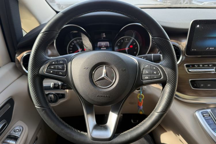 Used Mercedes-Benz V-Class 2020 V 260 L Long-wheelbase Luxury Edition