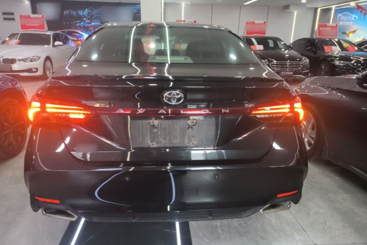 Used Toyota Avalon 2019 2.5L Ambition Version China VI Standard