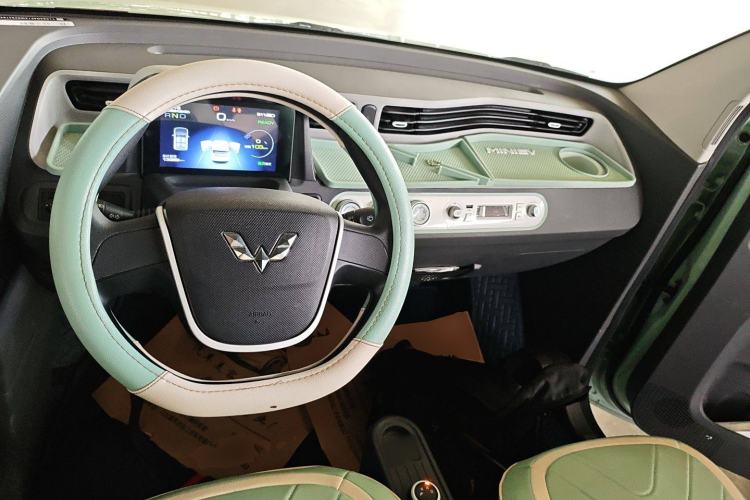 Used Wuling Hongguang MINIEV 2021 Macaron Premium Model – Lithium Iron Phosphate
