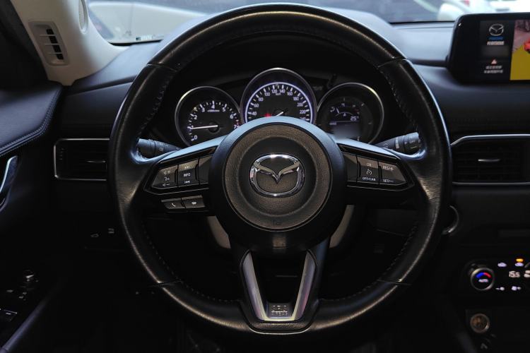 Used Mazda CX-5 2017 2.0L Automatic 2WD ZhiShang Trim China V Standard
