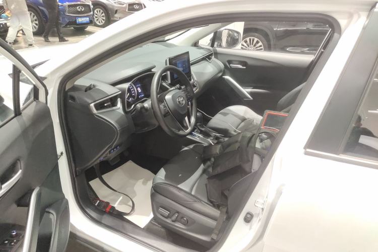 Used Toyota FRONTLANDER 2022 2.0L CVT Luxury PLUS Edition
