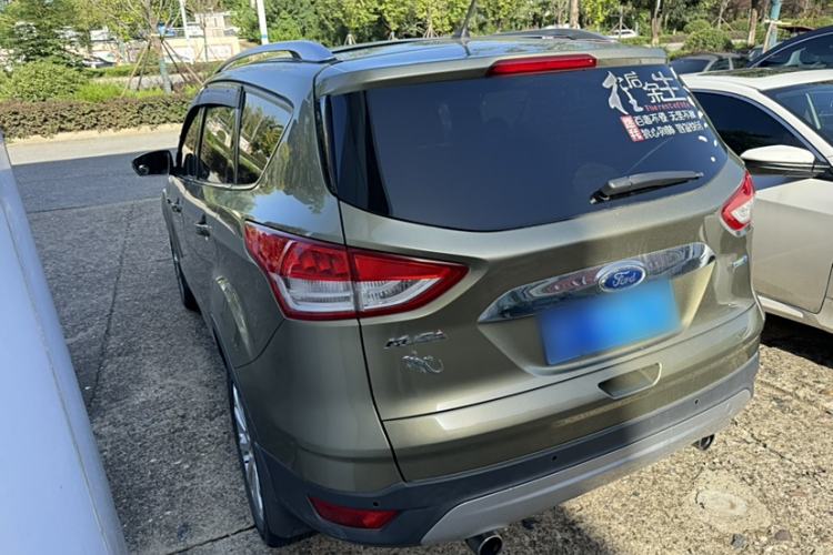 Used Ford Kuga 2015 1.5L GTDi Four-Wheel-Drive Elite Model
