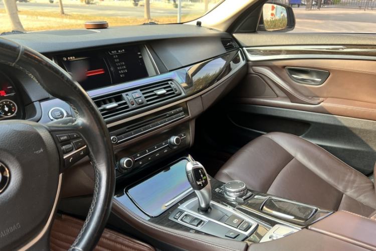 Used BMW 5 Series 2014 525Li Luxury Design Package