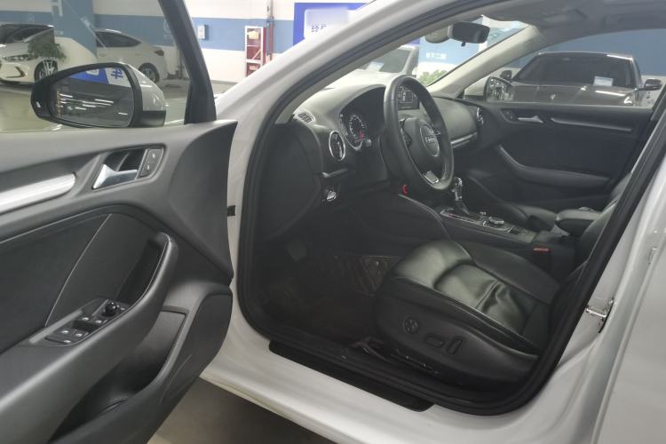 Used Audi A3 2015 Limousine 35 TFSI Millionth Anniversary Intelligent Leading Model