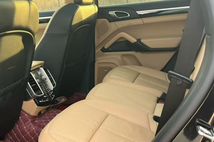 Used Porsche Cayenne 2014 Cayenne Platinum Edition 3.0T
