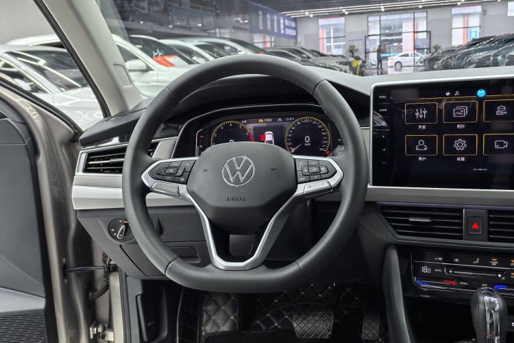 Used Volkswagen Bora 2023 300TSI DSG Prestige Edition
