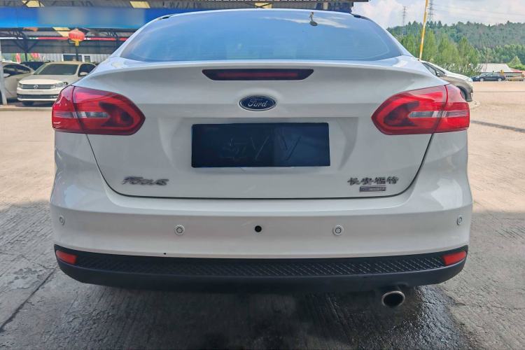 Used Ford Focus 2015 Sedan EcoBoost 180 Automatic Elite Model
