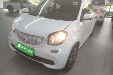 Used smart forfour 2016 0.9T 66 kW Pioneer Edition