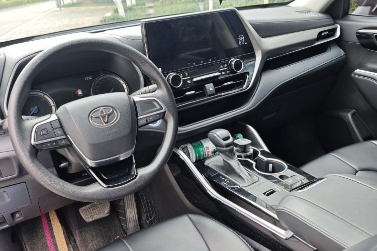 Used Toyota Highlander 2022 Dual-Engine 2.5L Two-Wheel Drive Elite Edition 5 Seats