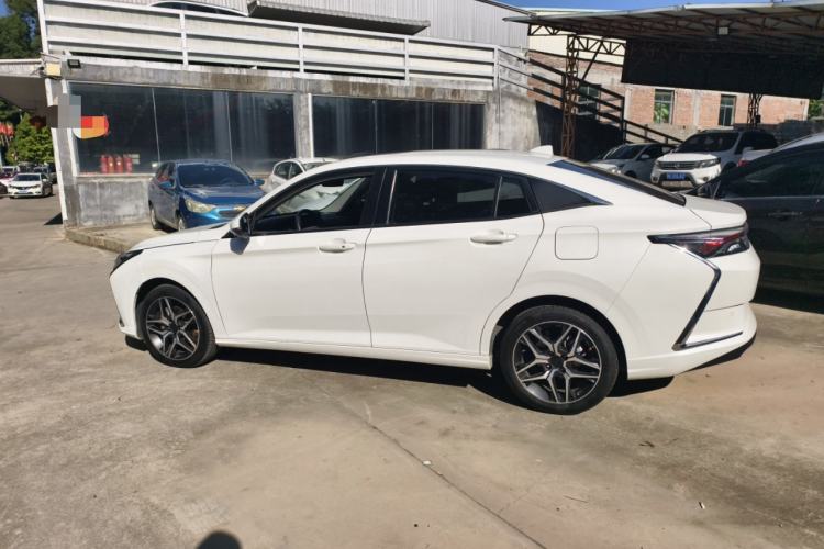 Used Dongfeng Aeolus Yixuan 2021 230T Automatic Chasing Shadow Edition