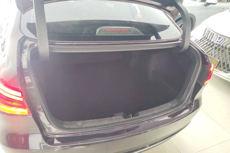 Used Changan Raeton CC 2018 1.5T Automatic Haoya Model Guangmang Edition China V Standard
