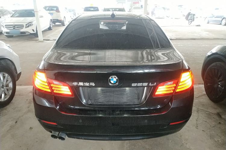 Used BMW 5 Series 2017 525Li Leading Model
