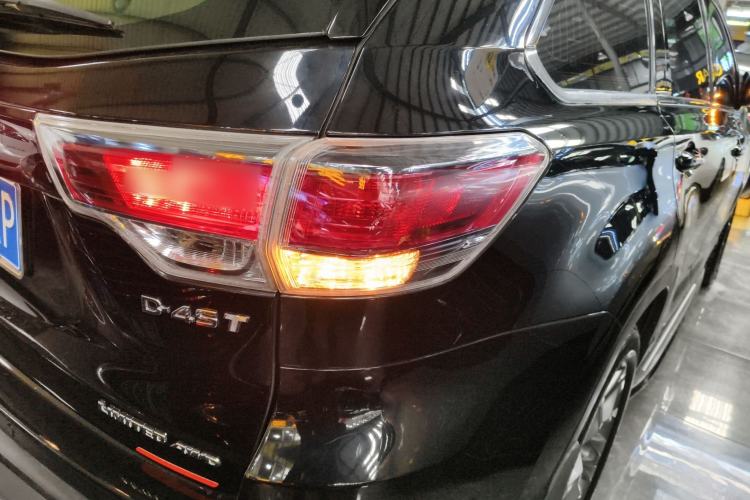 Used Toyota Highlander 2015 2.0T Four-Wheel Drive Ultimate Edition 7-Seater
