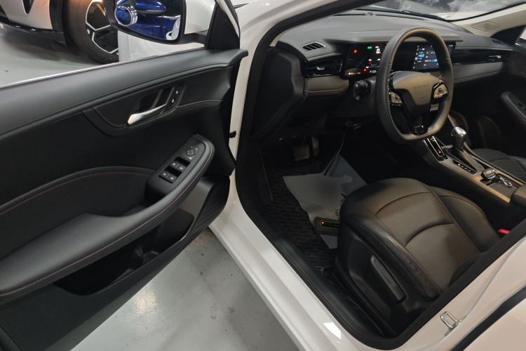 Used Roewe i5 2023 1.5L CVT Luxury Edition