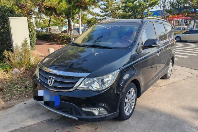 Used Baojun 730 2014 1.5L manual Comfort ESP version 7 seats