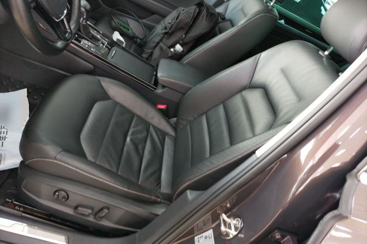 Used Volkswagen Phideon 2018 380TSI Two-Wheel Drive Business Edition