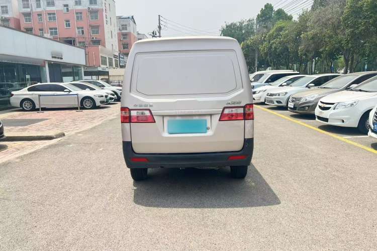 Used Jinbei Hiace X30 2020 1.5L Van Super-Enjoyment Model China VI Standard SWC15M
