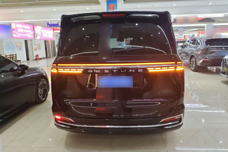 Used Bestune M9 2023 2.0T Ultimate Edition
