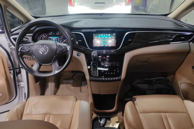 Used Buick GL8 2018 ES 28T Flagship Model China VI Standard
