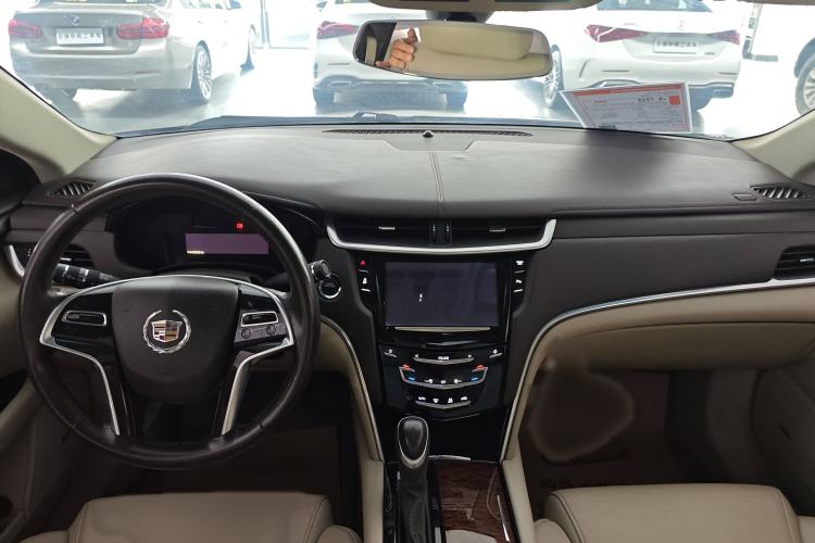 Used Cadillac XTS 2014 28T Comfort Version
