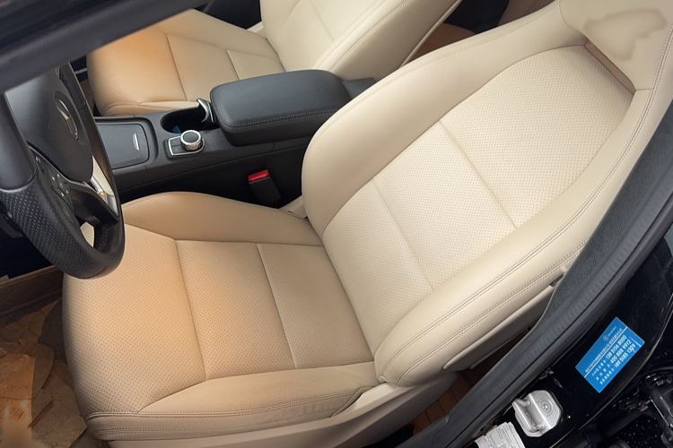 Used Mercedes-Benz GLA 2015 GLA 220 4MATIC Fashion Model