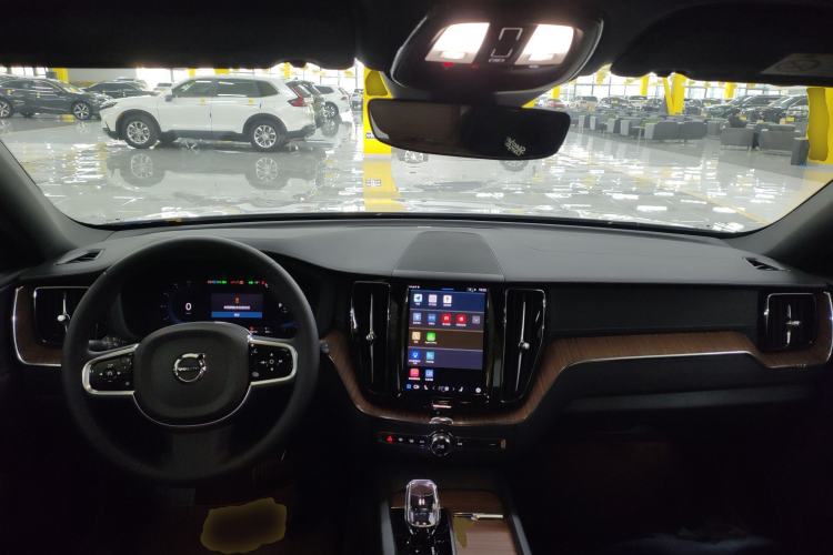 Used Volvo XC60 New Energy 2025 Plug-in Hybrid Long-Range All-Wheel Drive Smart & Luxurious Edition