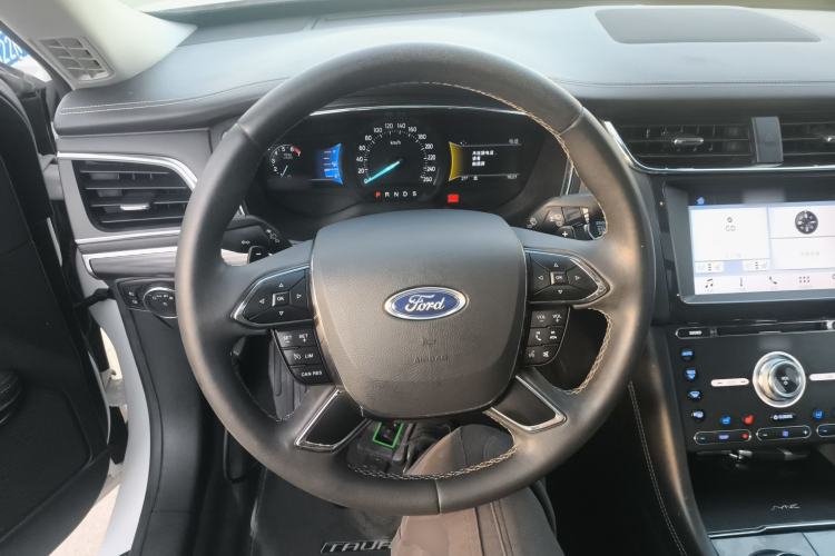 Used Ford Taurus 2017 EcoBoost 245 Luxury Model