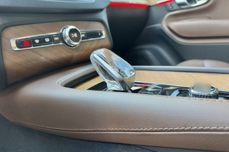 Used Volvo XC90 2023 B5 SmartDrive Luxury Edition 5 Seats
