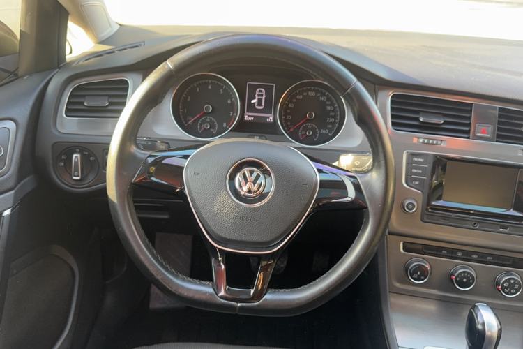 Used Volkswagen Golf 2016 1.6L Automatic Comfort Model
