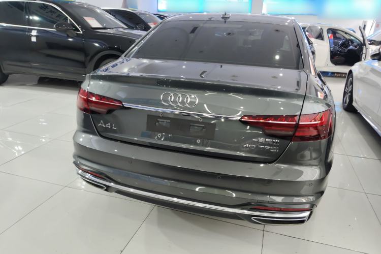 Used Audi A4L 2022 40 TFSI Luxury Prestige Edition
