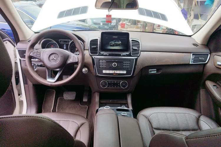 Used Mercedes-Benz GLE 2017 GLE 320 4MATIC Dynamic Model
