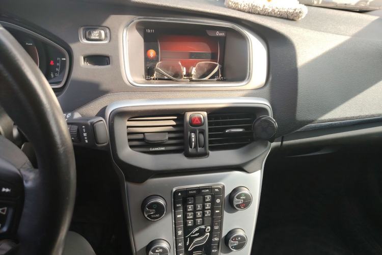 Used Volvo V40 2018 T3 Zhiya Edition