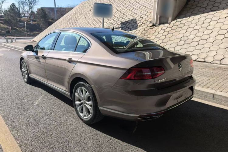 Used Volkswagen Magotan 2017 380TSI DSG Luxury Model
